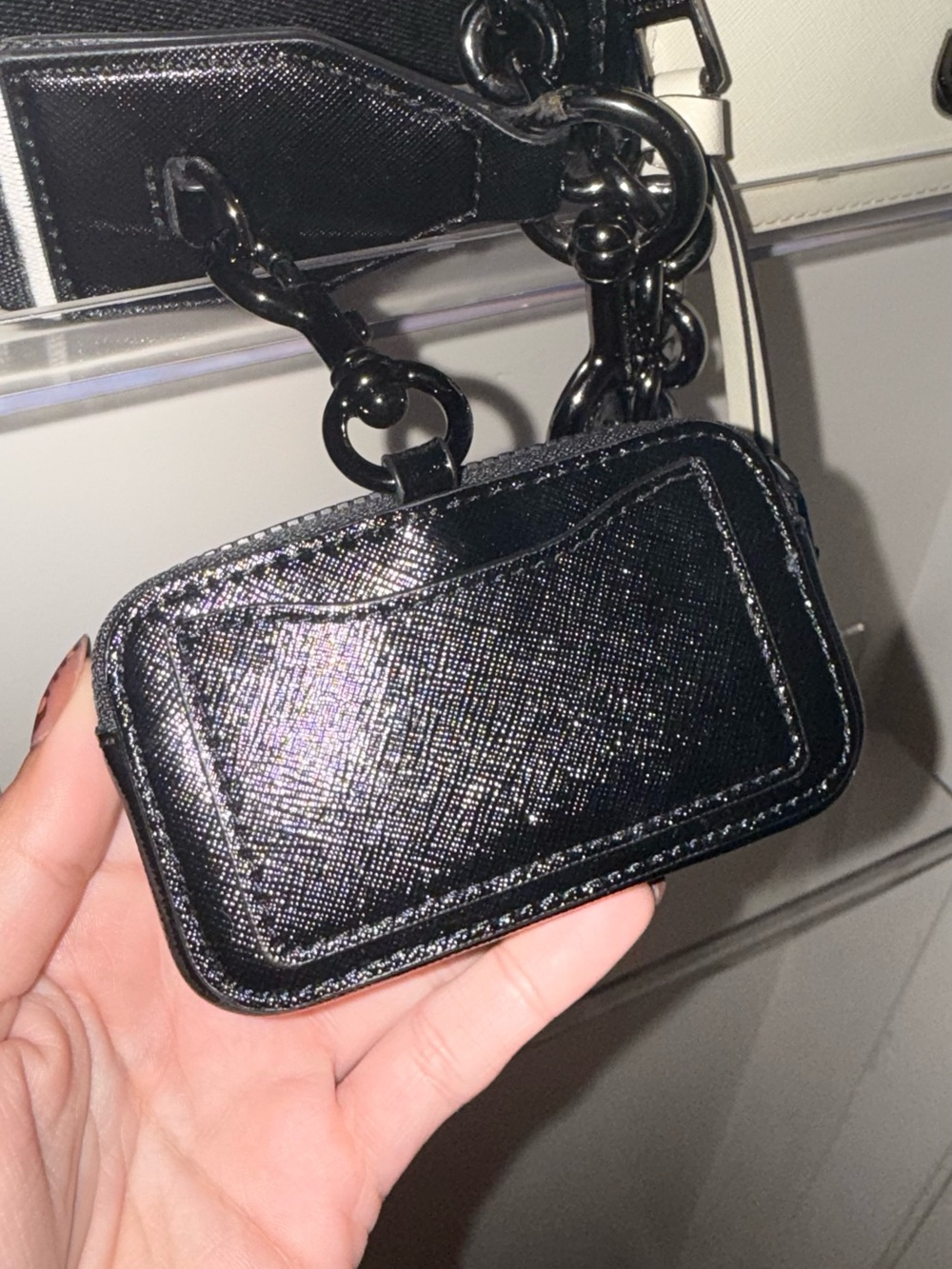 Marc Jacobs THE UTILITY Snapshot Crossbody Bag with Black Logo Strap PLUS Charm - Picture 11 of 12